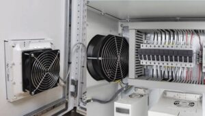 So Sánh Các Dòng Quạt Tủ Điện Giá Rẻ Trên Thị Trường – Lựa Chọn Loại Bền Nhất 2025 1 QUẠT TỦ ĐIỆN