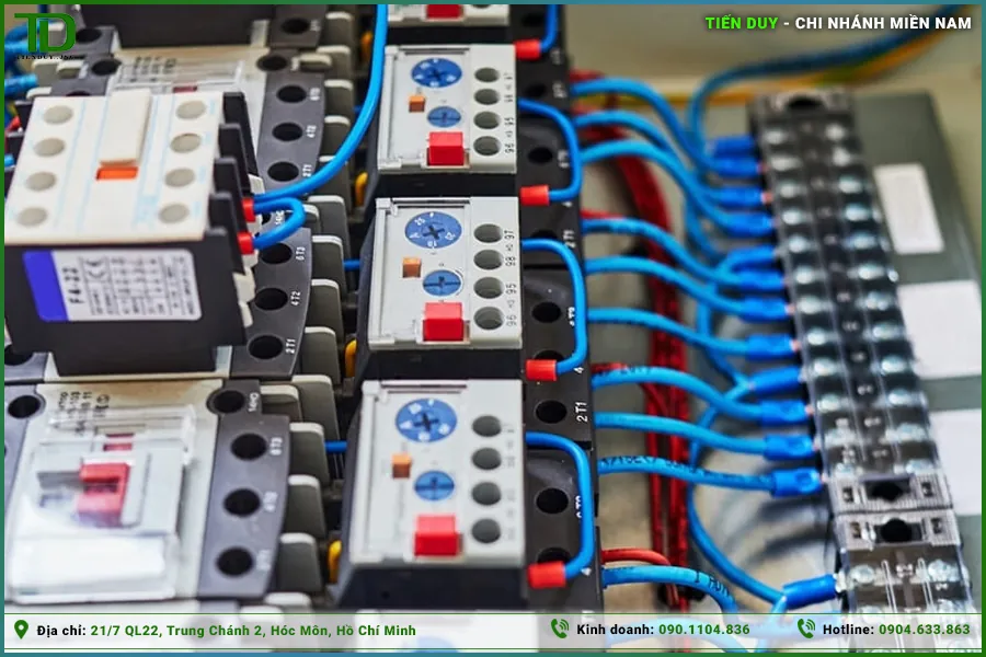 Vai trò của relay trung gian trong mạch điều khiển khởi động từ 5 Vai trò của relay trung gian trong mạch điều khiển khởi động từ (Hình 5)