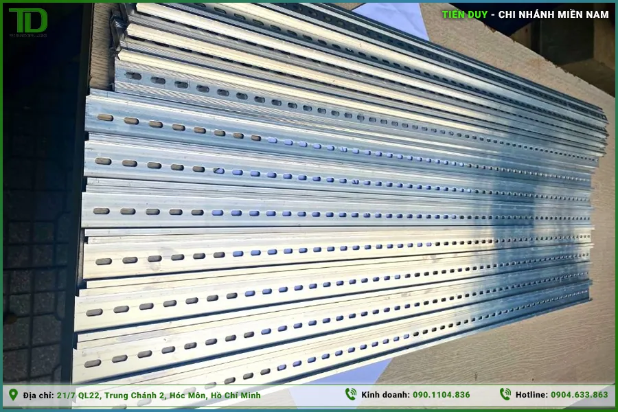 Ứng dụng thanh din tủ điện dùng để gá aptomat và contactor (hình 3)