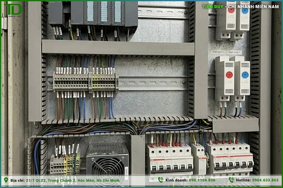 Tổng quan về cảm biến nhiệt tủ điện: Cấu tạo, nguyên lý và cách chọn mua chuẩn kỹ thuật (Hình 1)