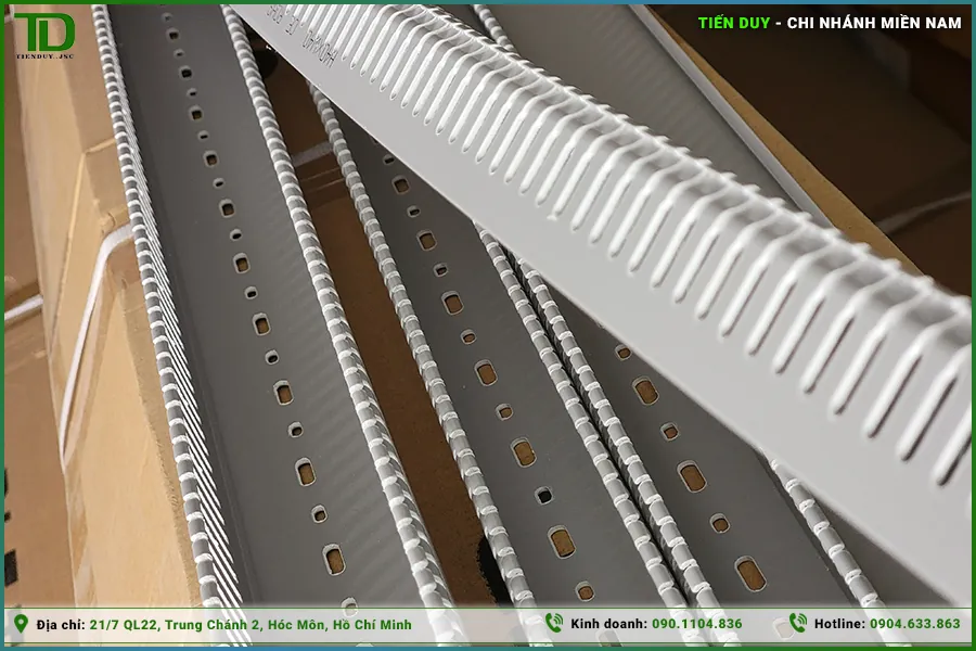 Tiêu chuẩn chọn máng nhựa tủ điện Chaer cho nhà xưởng (hình 3)