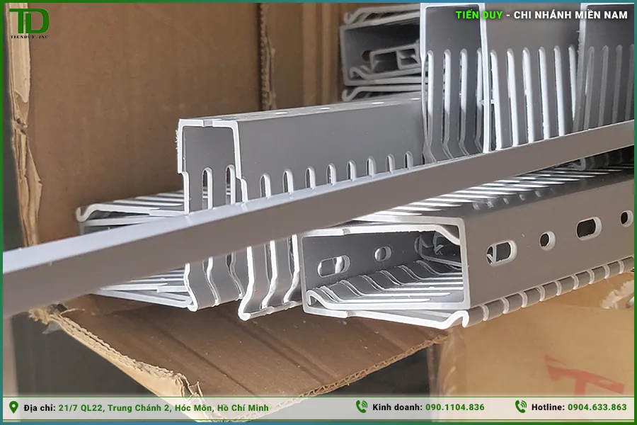 Cung cấp máng nhựa tủ điện Chaer HCM (hình 1)