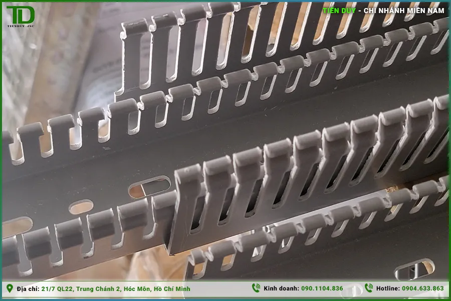 Nguồn sỉ máng nhựa tủ điện Chaer giá rẻ cho xưởng lắp ráp (hình 5)