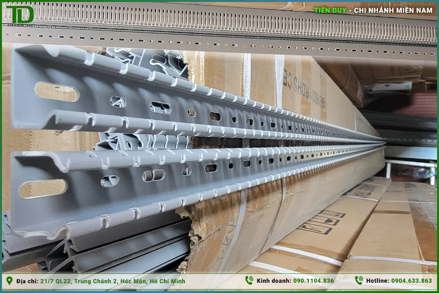 Ứng dụng máng đi dây Chaer cho tủ bảng điện (Hình 6)