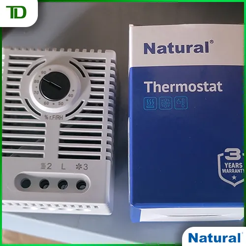 Bộ điều khiển độ ẩm tủ điện Natural